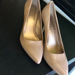 BCBG heels nude